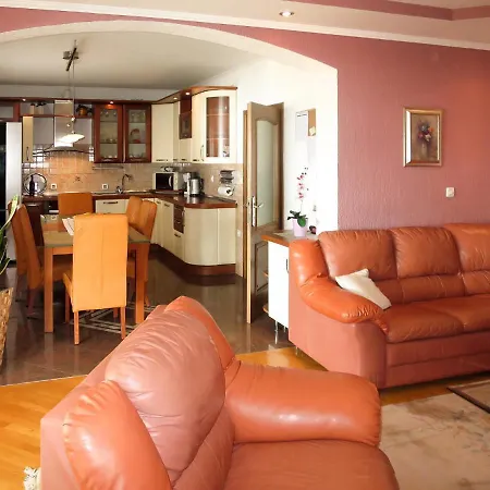 Apartamento Adrijan Sukošan